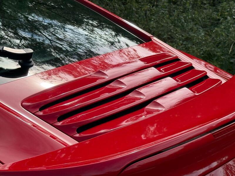 Porsche 911 view 67