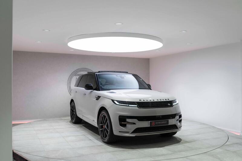 Land Rover Range Rover Sport view 5