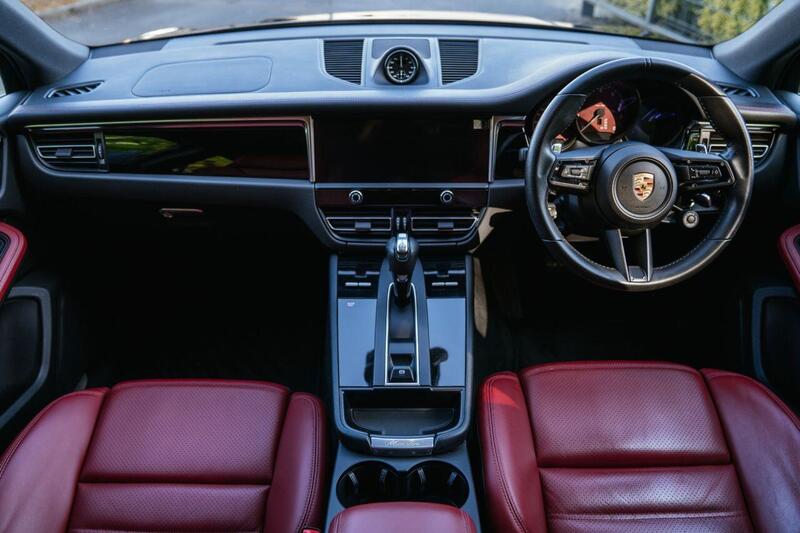 Porsche Macan view 2