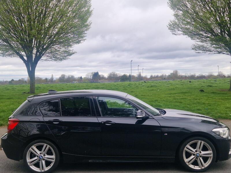 BMW 1 Series view 4