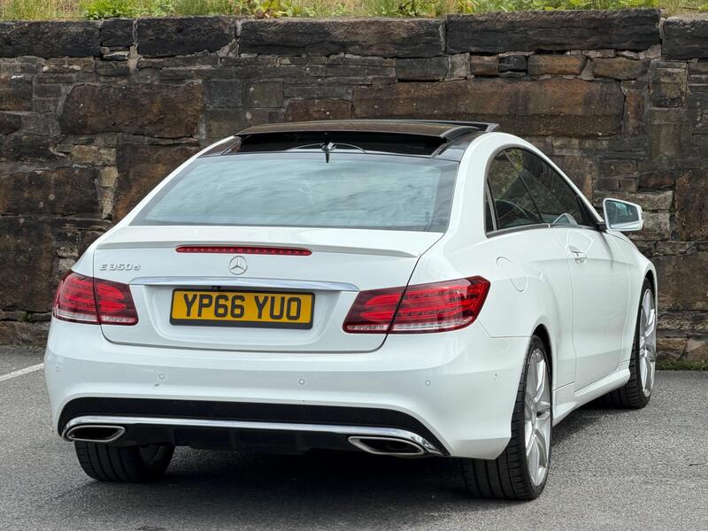 Mercedes-Benz E-Class view 7