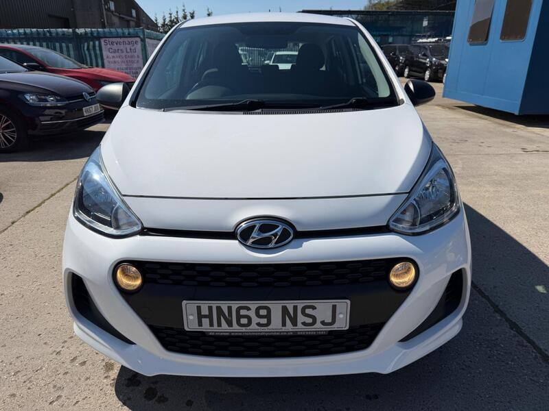 Hyundai I10 view 3