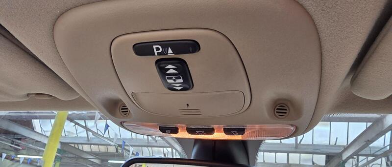 Jaguar XK view 4