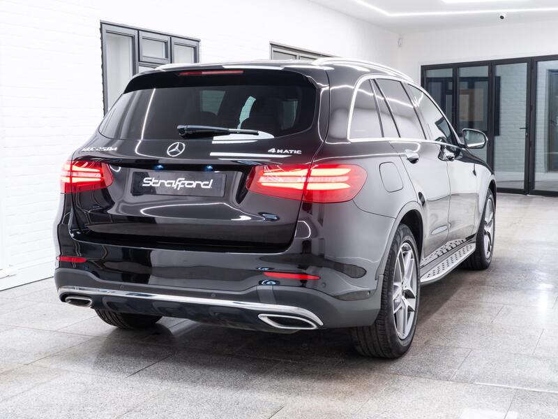 Mercedes-Benz GLC view 4