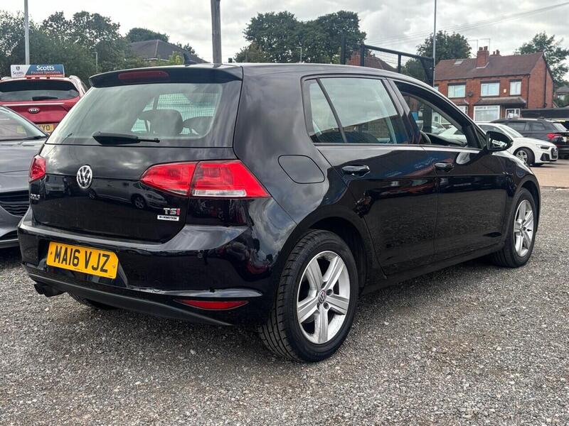 Volkswagen Golf view 7