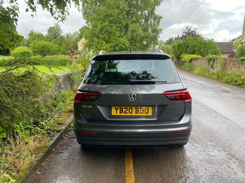 Volkswagen Tiguan view 5