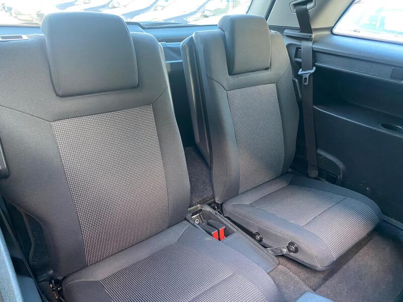 Vauxhall Zafira view 28