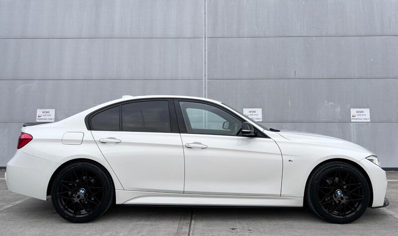 BMW 3 Series view 4