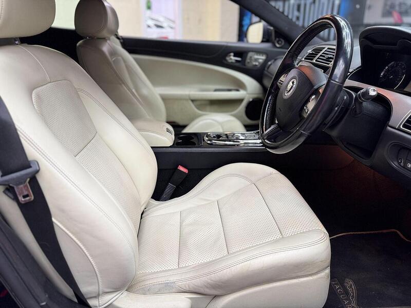 Jaguar XK view 25