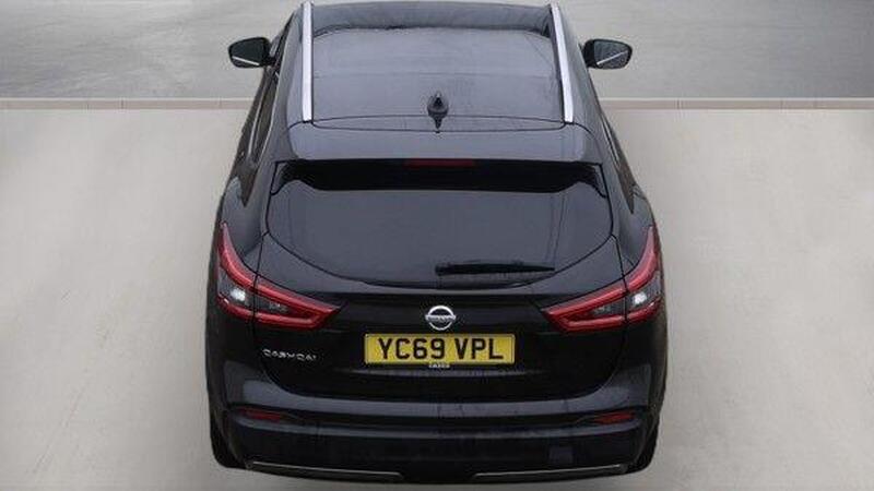 2019 Nissan Qashqai 1.3 DIG-T N-Connecta Euro 6 (s/s) 5dr photo 4