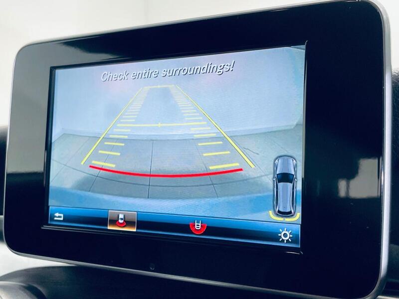Mercedes-Benz C-Class view 2