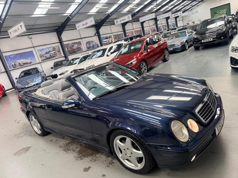 Mercedes-Benz CLK view 2