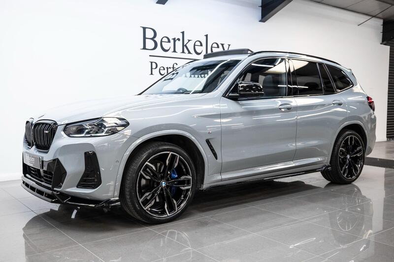 BMW X3 view 3