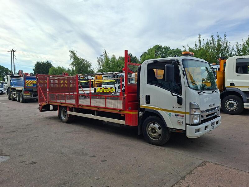 Isuzu N75 190  7.5T Beavertail
