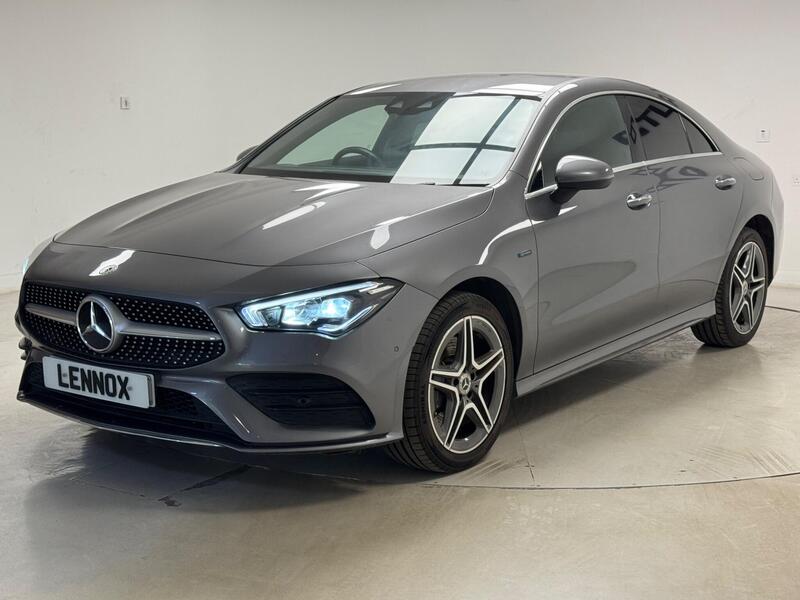 Mercedes-Benz Mercedes-Benz CLA view 3