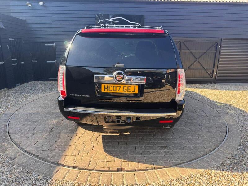 Cadillac Escalade view 4