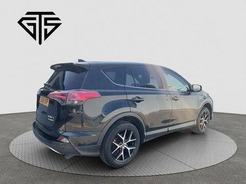 Toyota Rav4 view 3