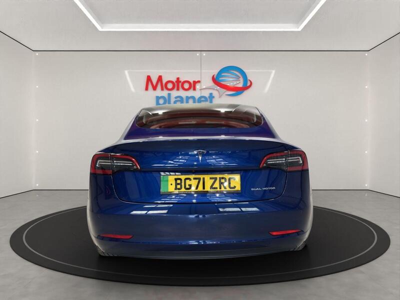 Tesla Model 3 view 7