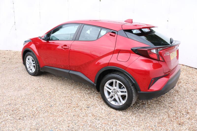 Toyota C-HR view 5