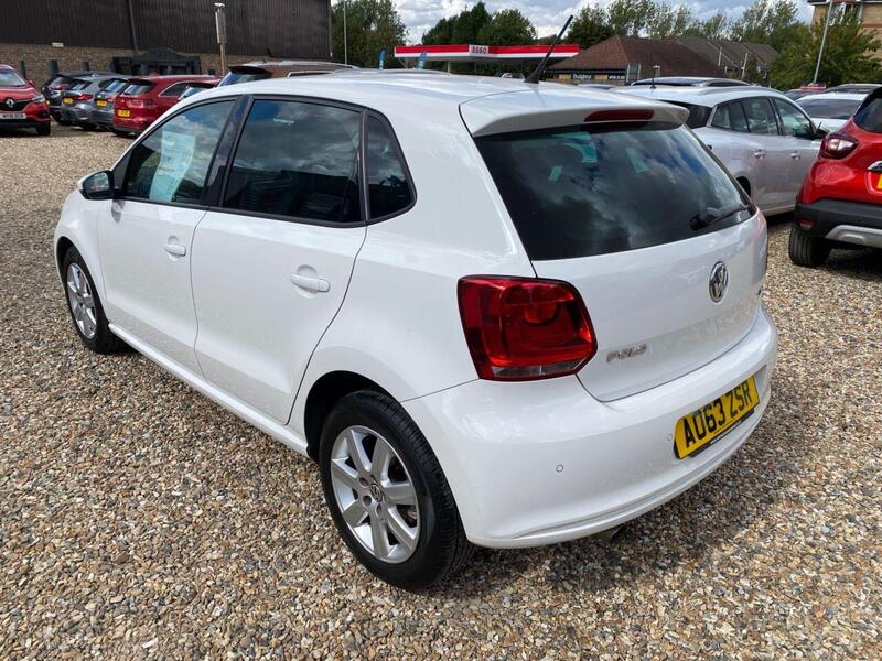 Volkswagen Polo view 7