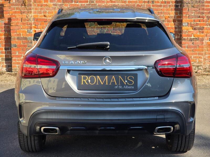 Mercedes-Benz Gla view 5