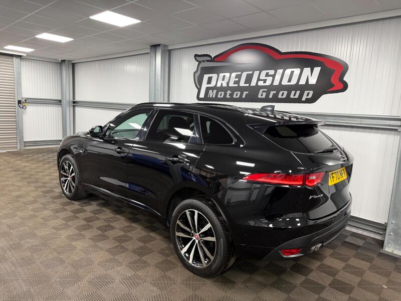 Jaguar F-Pace view 5