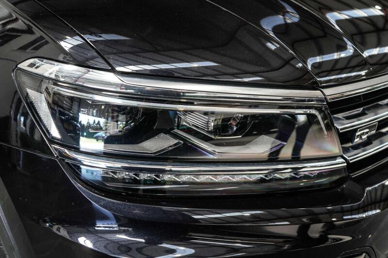 Volkswagen Tiguan view 6