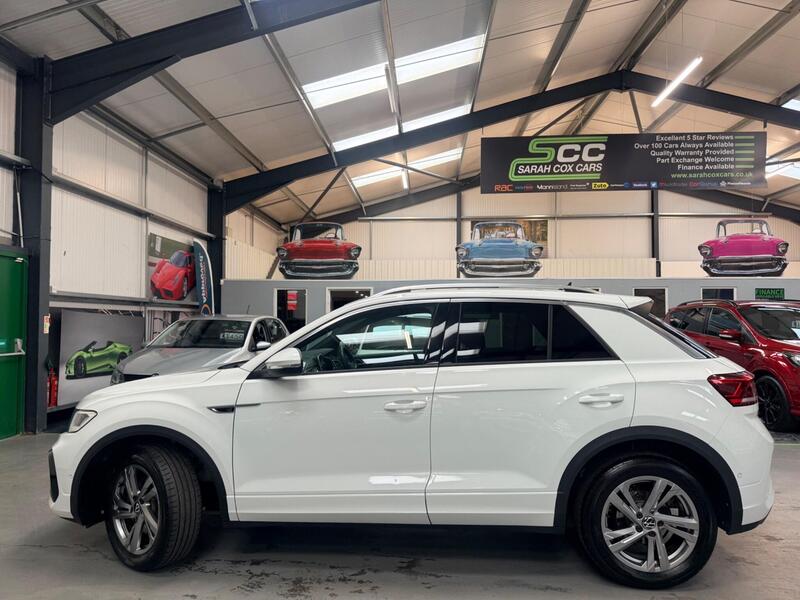 Volkswagen T-Roc view 7