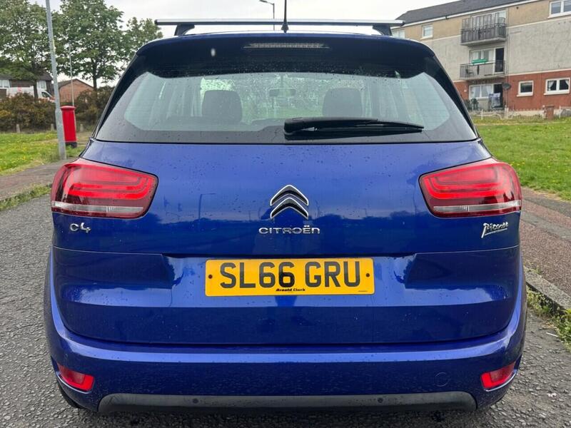 Citroen C4 Picasso view 4