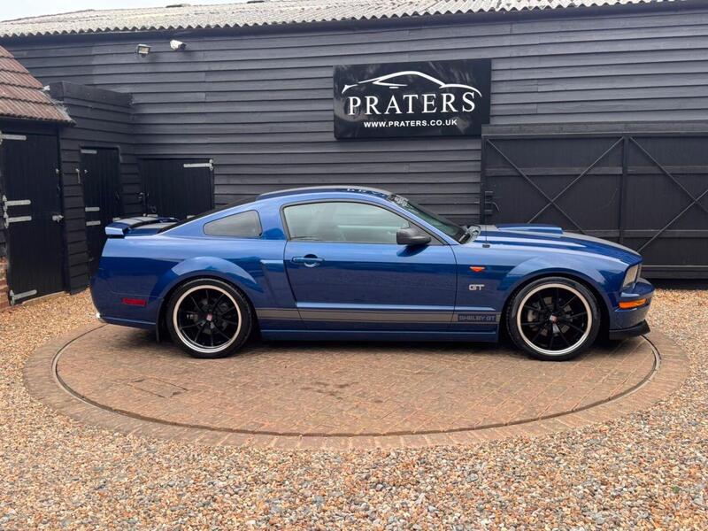 Ford Mustang view 7