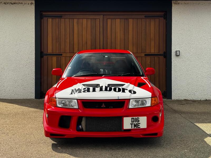 Mitsubishi Lancer view 5