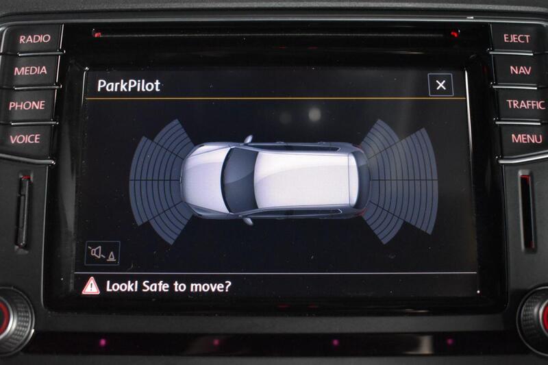 Volkswagen Tiguan view 6
