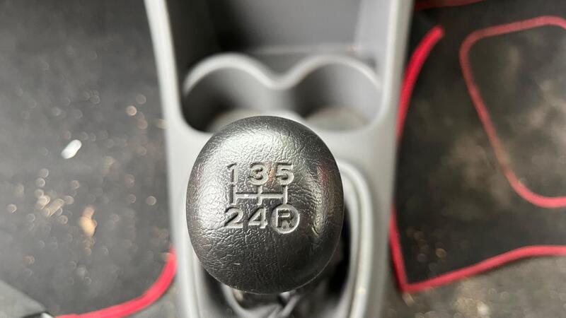 2009 Peugeot 107 — photo 32