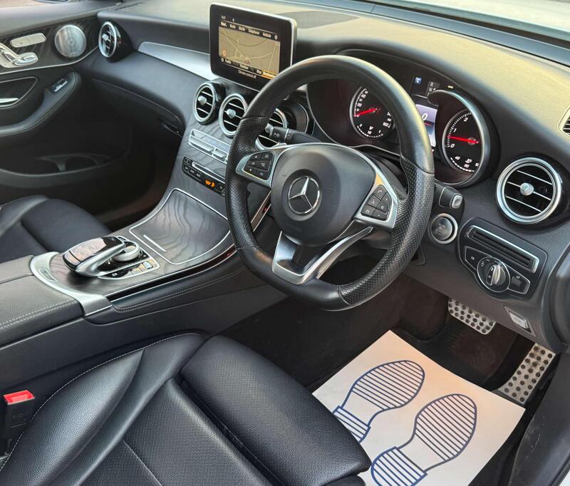 Mercedes-Benz GLC view 2