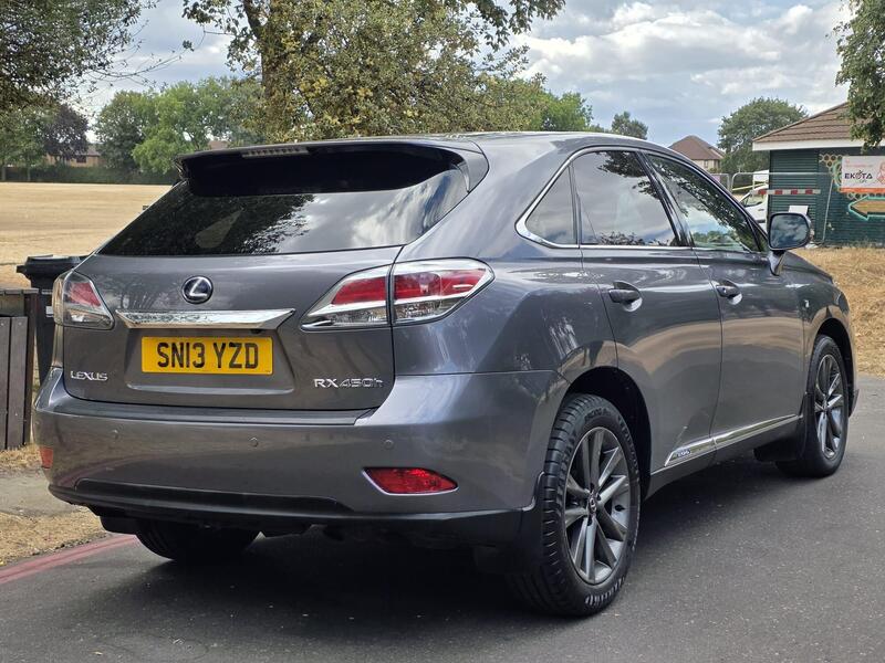Lexus RX view 3