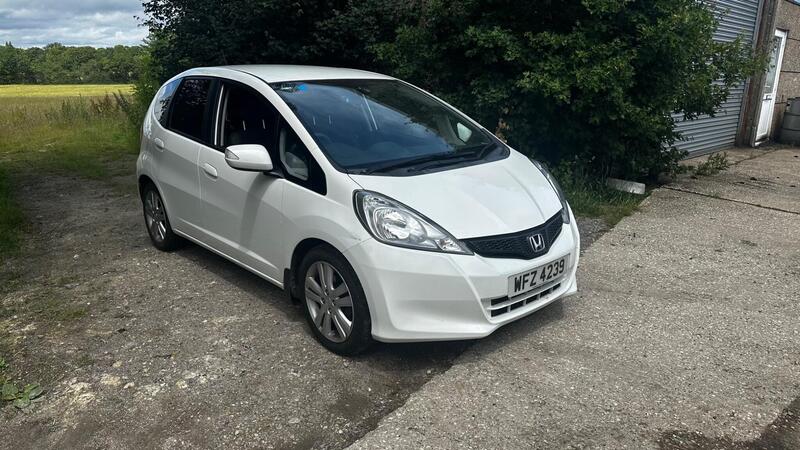 2015 Honda Jazz 1.4 i-VTEC ES Plus CVT Euro 5 5dr