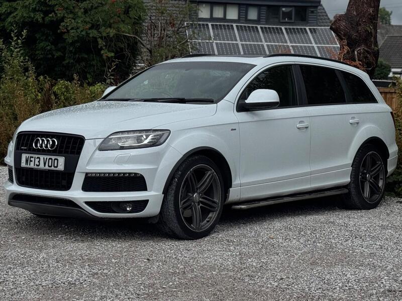 Audi Audi Q7 view 5