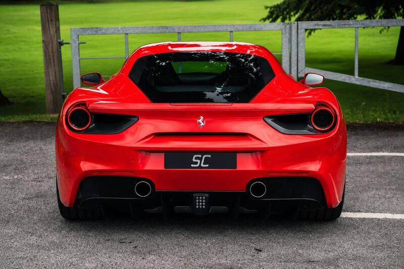 Ferrari 488 view 7