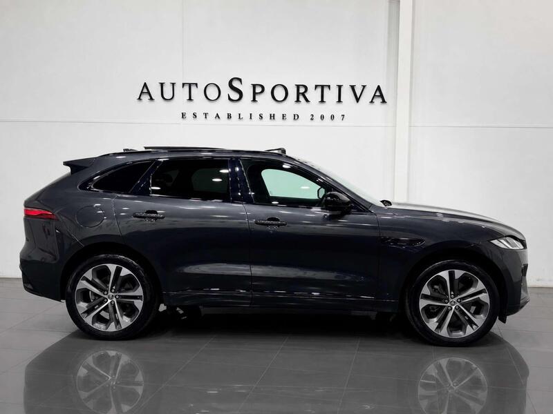 Jaguar F-Pace view 3
