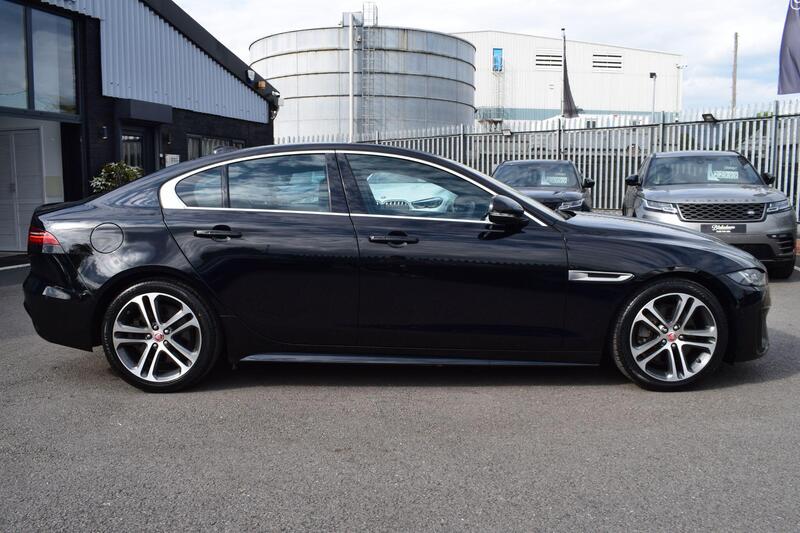 Jaguar Xe view 4