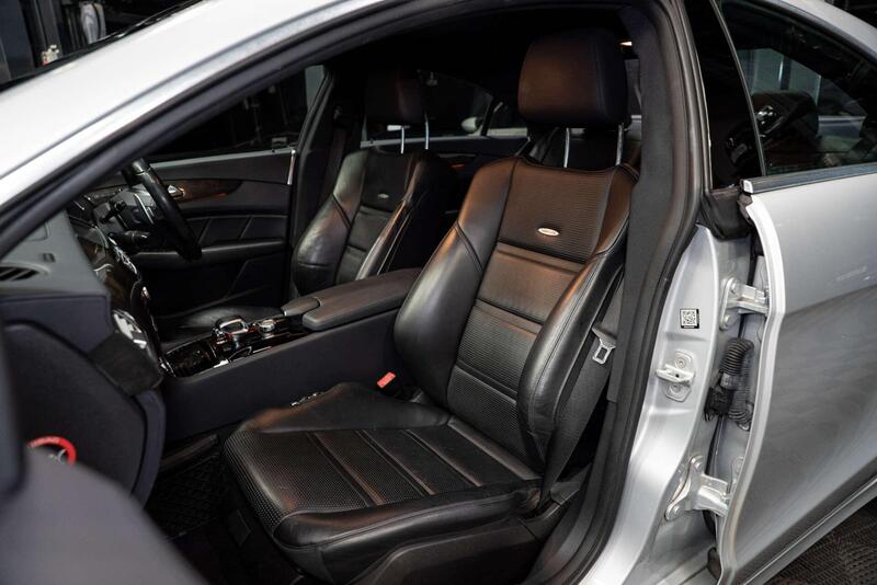 Mercedes-Benz CLS view 3