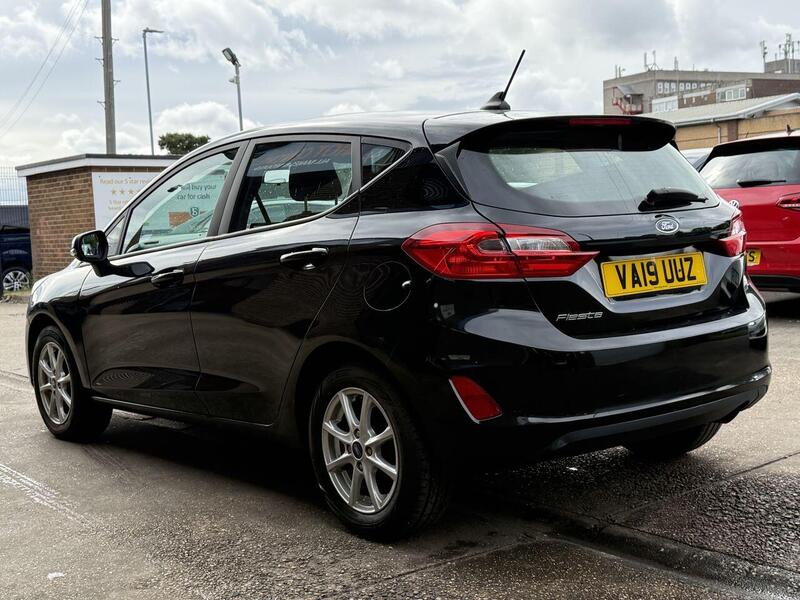 Ford Fiesta view 4