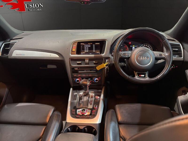 Audi Audi Q5 view 7