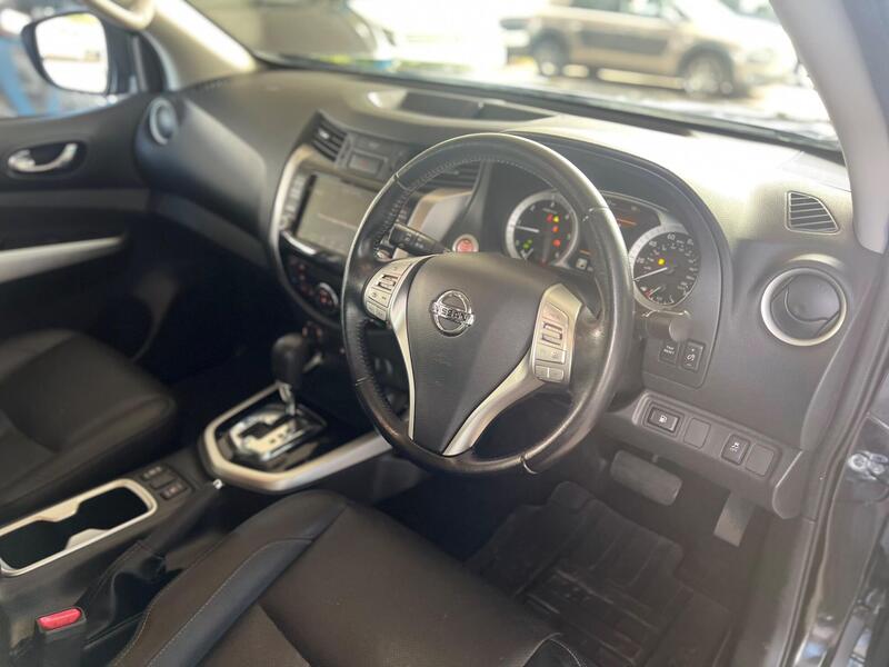Nissan Navara view 4