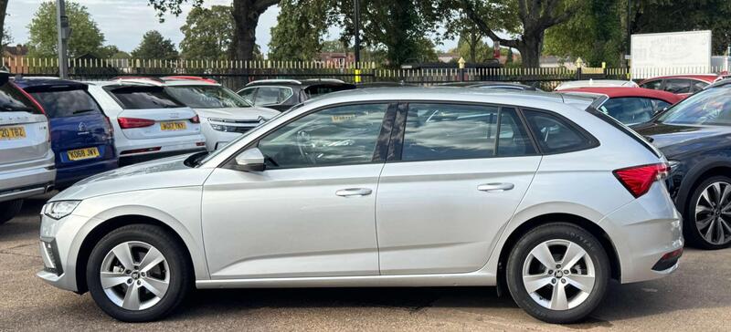 Skoda Scala view 4