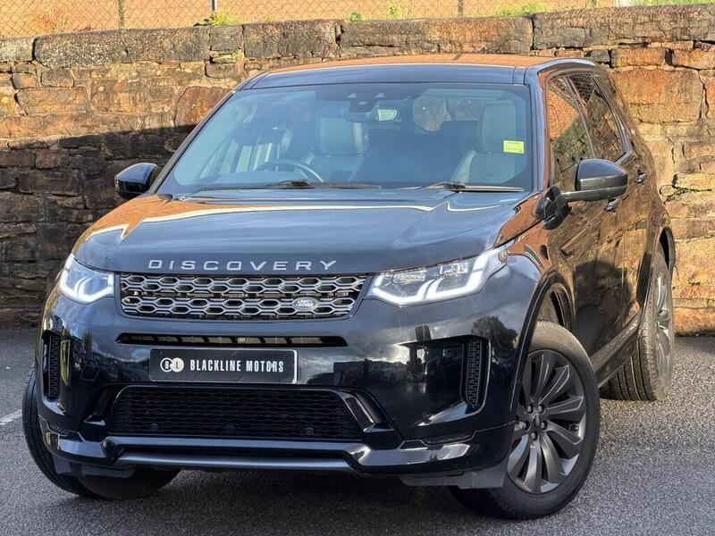 Land Rover Discovery Sport view 3