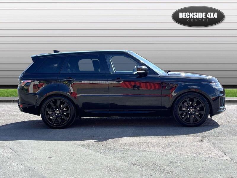 Land Rover Range Rover Sport view 2