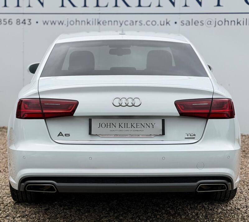 Audi A6 Saloon view 5