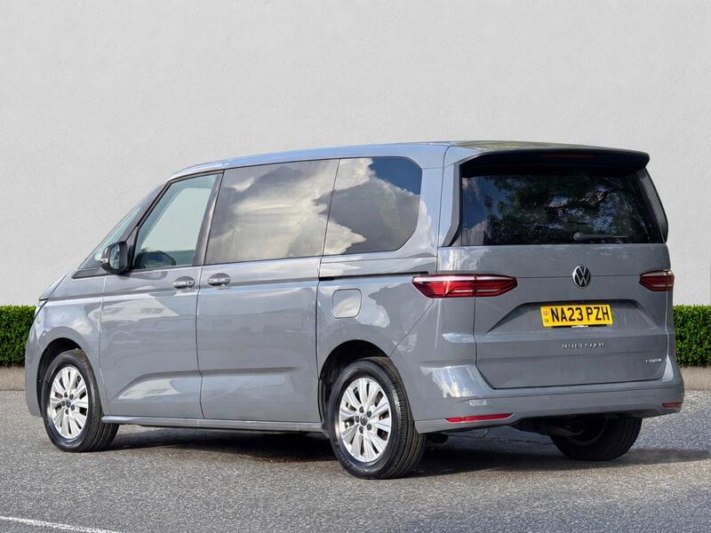 Volkswagen Multivan view 5