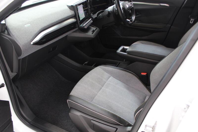 2023 Renault Megane E-Tech in White — image 19 of 83